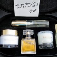 Giveaway: Kate Walsh Boyfriend Train Case Fragrance Kit