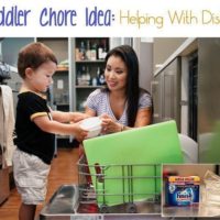 Toddler Chore Idea (+ Tips!) :: Helping With Dishes