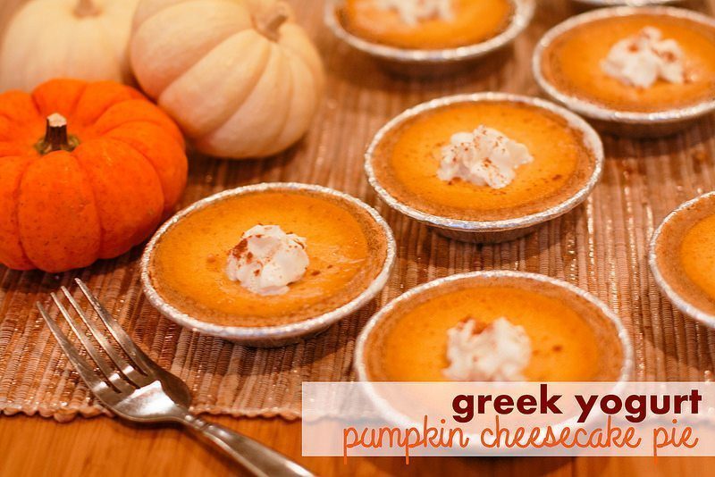 Recipe :: Greek Yogurt Pumpkin Cheesecake Mini Pie