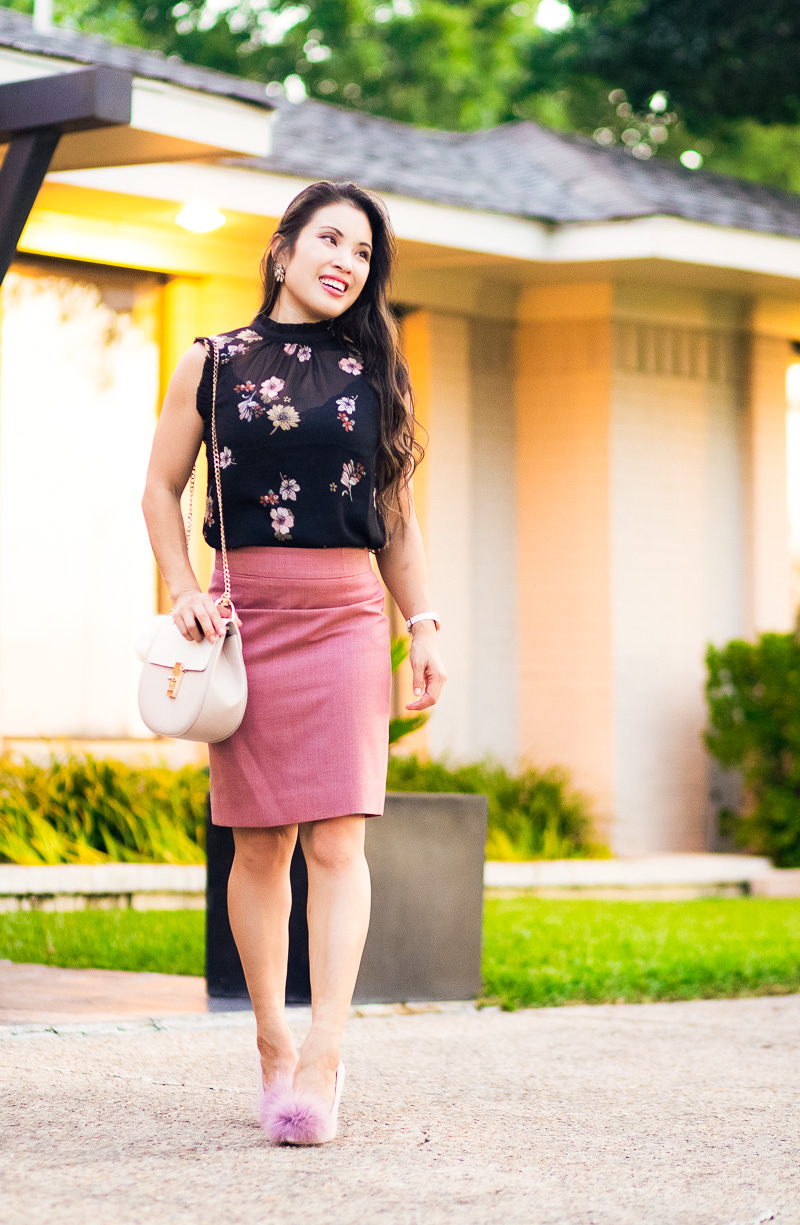 cute & little | petite fashion blog | who what wear black floral ruffle shell, j.crew super 120 pink pencil skirt, pour la camilla | summer fall outfit