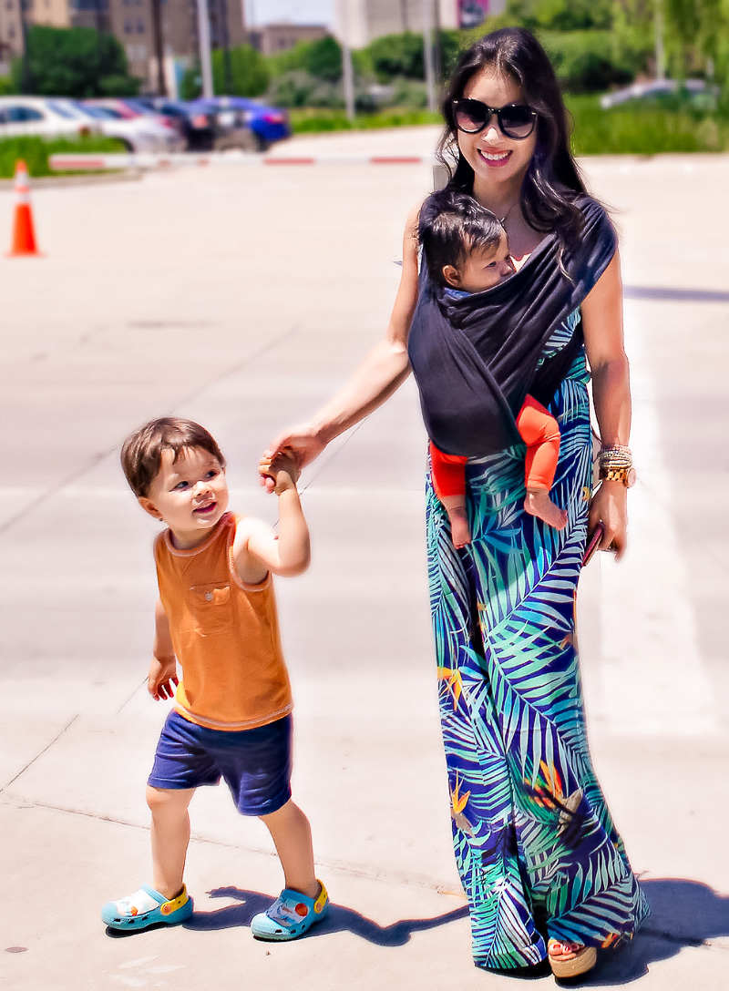 baby carrier for petite mom: the ultimate guide - baby k'tan babywearing review