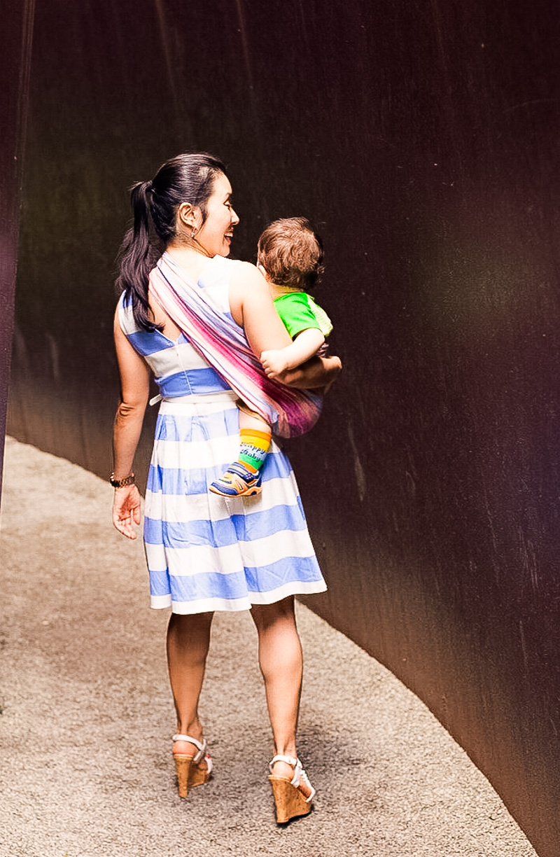 baby carrier for petite mom: the ultimate guide: sakura bloom ring sling review