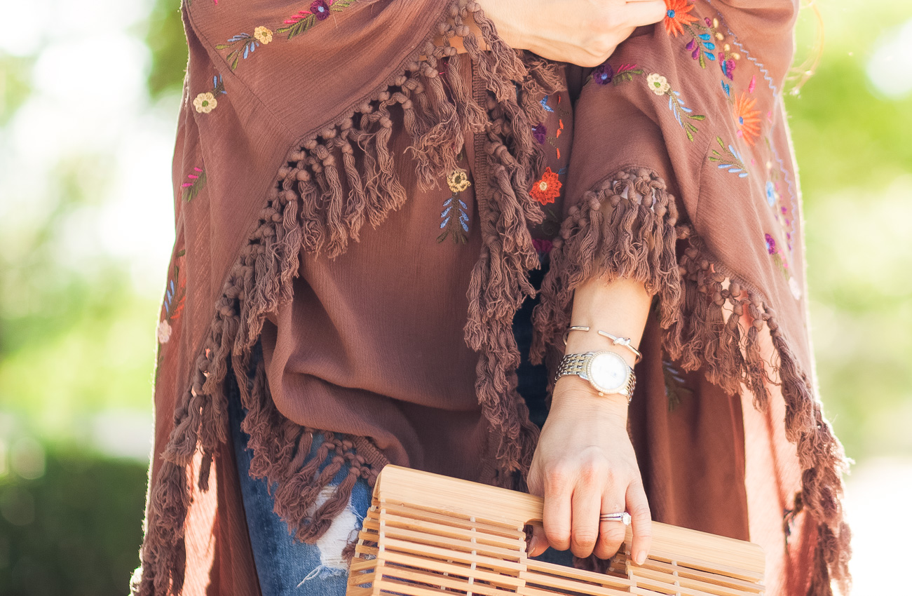 cute & little | petite fashion blog | evys tree kay poncho, cult gaia ark bag | simple trick for how to wear ponchos