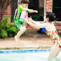 5 Tips For Helping Your Little Ones Build Confidence in the Water