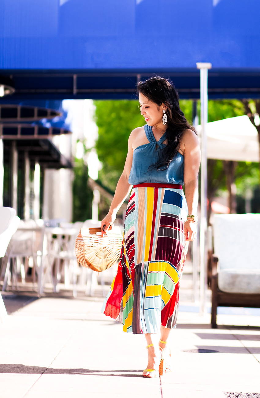 Shake Up Your Summer!  3 Tips for Wearing Colorful Fashion and Prints by Dallas petite fashion blogger Kileen of cute and little