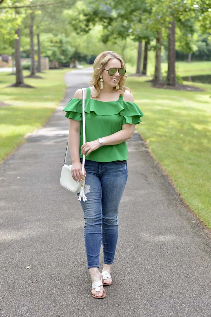 cold-shoulder-top-jeans-outfit