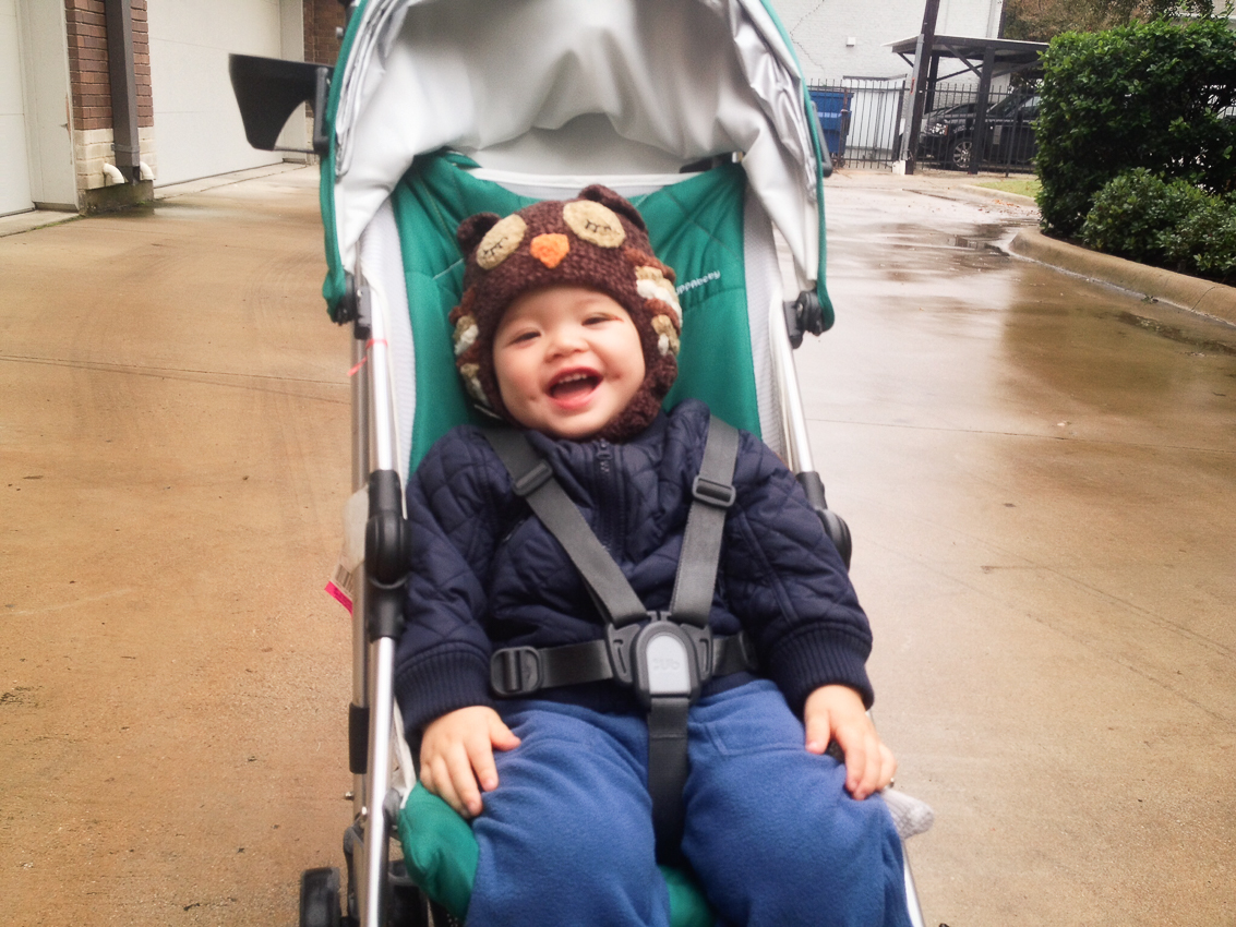 cute & little blog | lightweight travel stroller review | uppababy g-lite - Best Lightweight Strollers For Travel by popular Dallas blogger cute & little