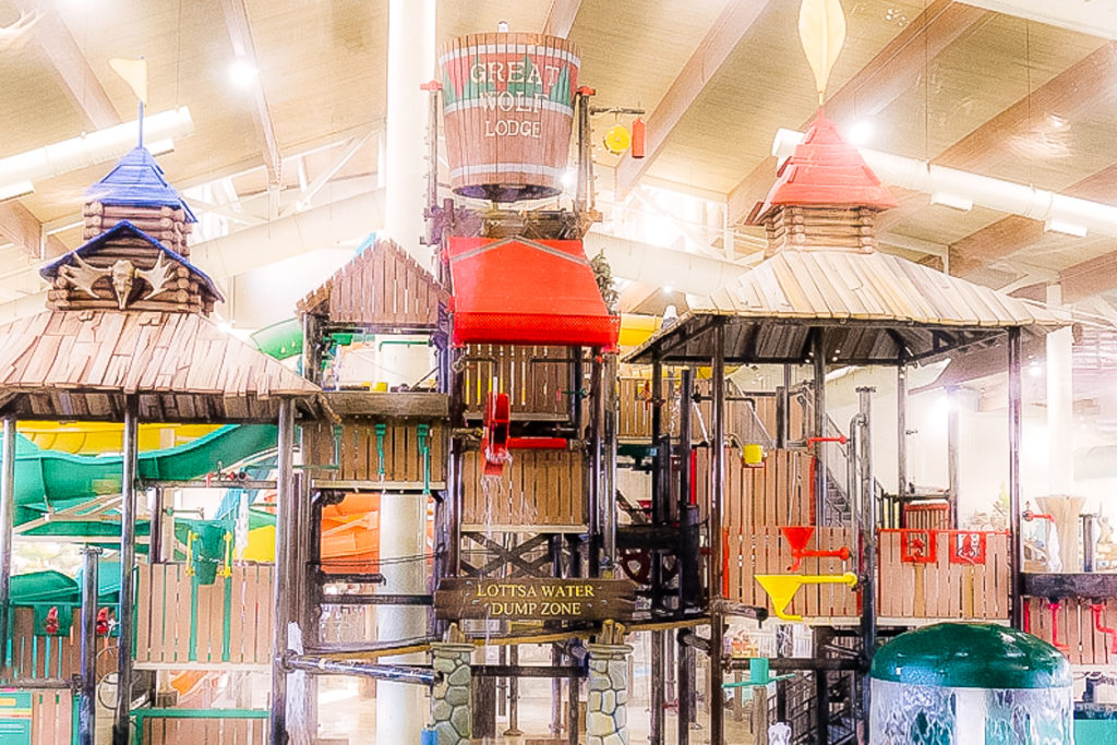cute & little | dallas mom family lifestyle blog | great wolf lodge grapevine review weekend staycation tips | waterpark | Great Wolf Lodge Grapevine Review featured by top Dallas blogger, Cute & Little; Image of water park