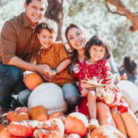 What To Wear For Fall Family Photos