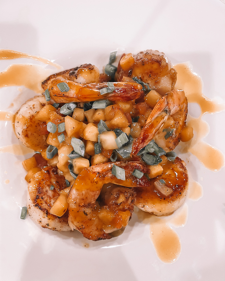 cute & little | dallas mom family travel blog | panama city beach 30a destin florida travel guide kids | restaurants places to eat |Panama City Beach by popular Dallas travel blog, Cute and Little: image of a scallops and shrimp dish. 